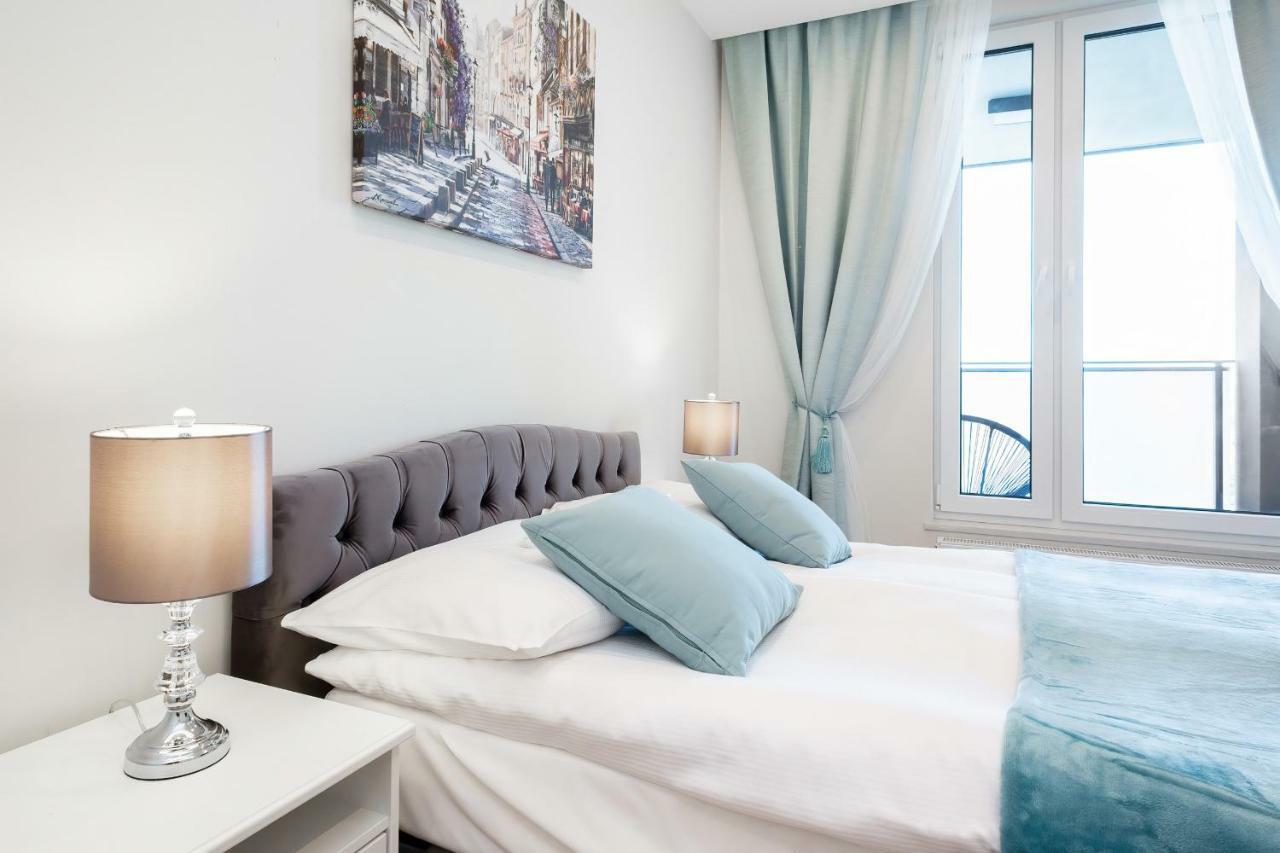 Apartments Aura Sky By Noclegi Renters วอร์ซอ ภายนอก รูปภาพ