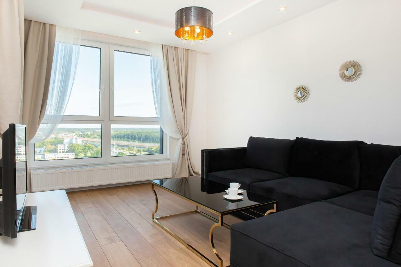Apartments Aura Sky By Noclegi Renters วอร์ซอ ภายนอก รูปภาพ