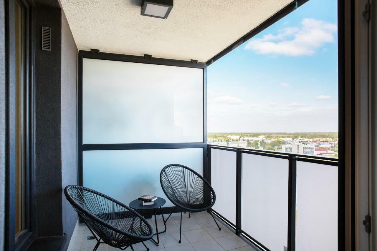 Apartments Aura Sky By Noclegi Renters วอร์ซอ ภายนอก รูปภาพ